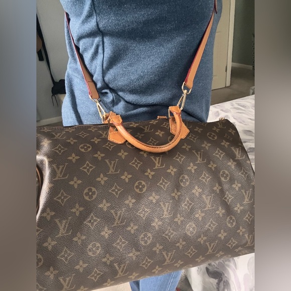 COPY - Louis Vuitton Duffle - Picture 15 of 15